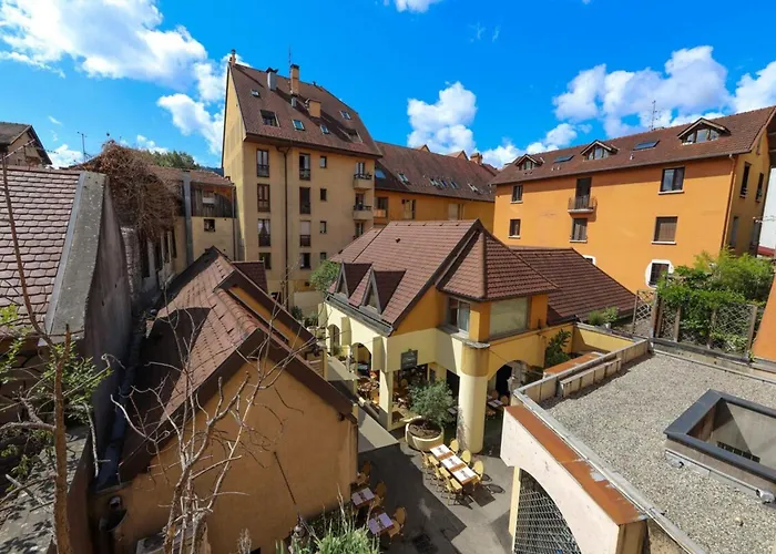 A L\'Aventure ! Joli T2 Avec Balcon Centre Ville