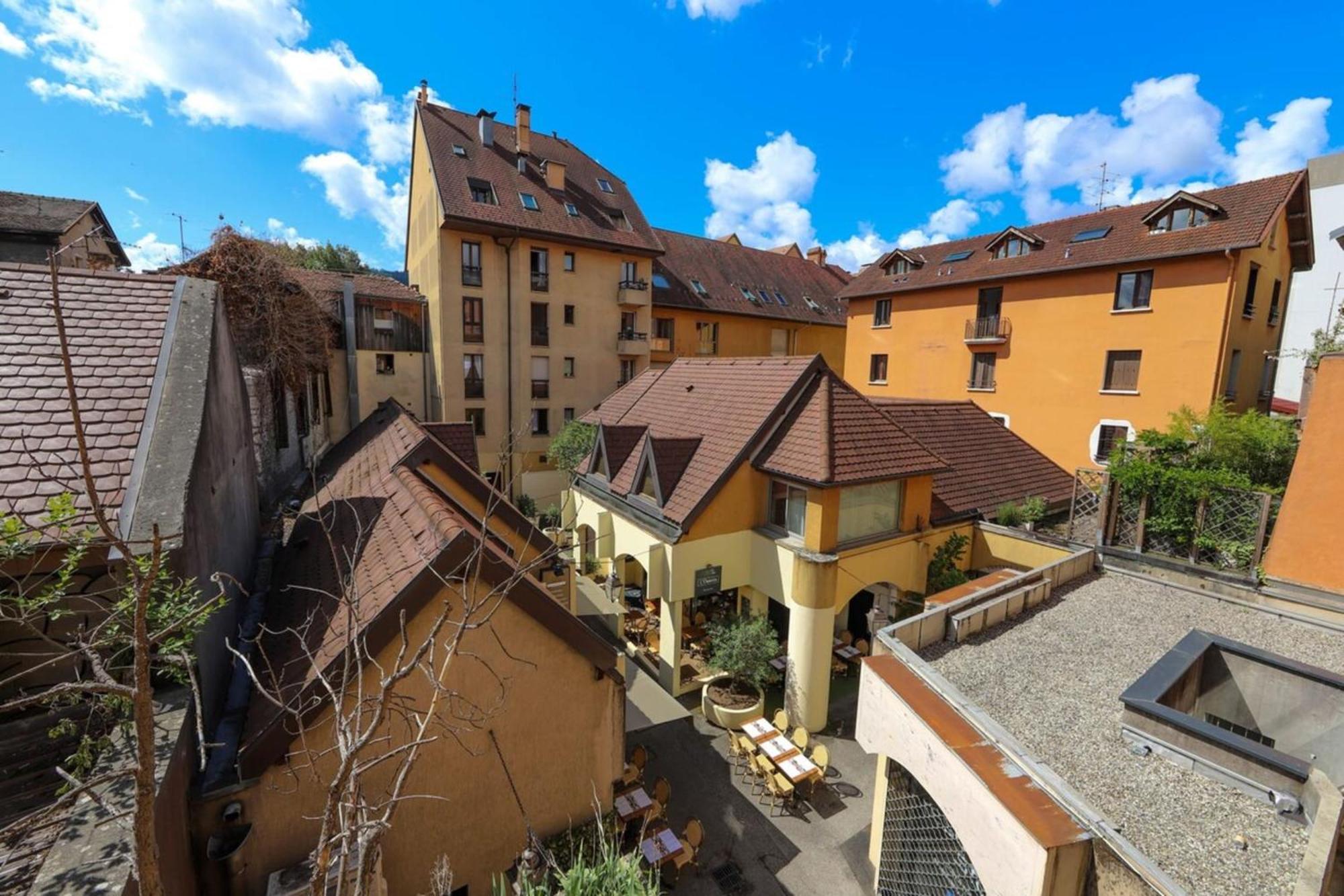 Apartamento A L'aventure ! Joli T2 Avec Balcon Centre